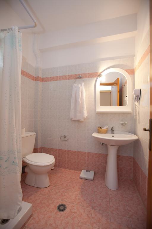 Yiouli Hotel Kókkinon Nerón Pokoj fotografie