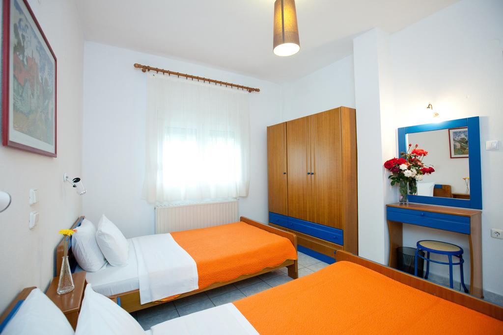 Yiouli Hotel Kókkinon Nerón Pokoj fotografie